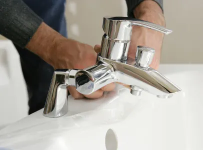 matériel professionnel de plomberie à Auzouer-en-Touraine près de Château-Renault en Indre-et-Loire 37